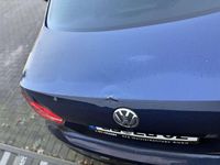 Gebraucht VW Jetta Comfortline 122 PS (89 kW) 2012 Blau Limousine