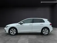 Gebraucht VW Golf VIII Style 150 PS (110 kW) 2021 Pure white Limousine
