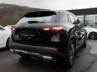 Gebraucht Mercedes GLA180 Progressive 136 PS (100 kW) 2024 Kosmosschwarz metallic SUV