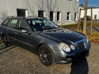 Gebraucht Mercedes E280 Elegance 190 PS (139 kW) 2008 Grau Kombi