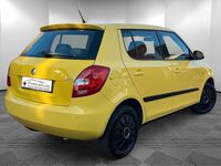 Gebraucht Skoda Fabia Style 60 PS (44 kW) 2010 Gelb Limousine