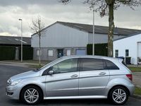 Gebraucht Mercedes B200 140 PS (102 kW) 2007 Silber Van / Kleinbus