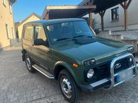 Gebraucht Lada niva 83 PS (61 kW) 2016 Grün SUV