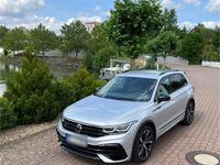 gebraucht VW Tiguan R - 4Motion - 320 PS - Black Style - Garantie