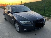 Gebraucht BMW 318 143 PS (105 kW) 2010 Schwarz Kombi