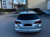 Gebraucht Opel Astra 131 PS (96 kW) 2022 Grau Limousine