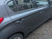 Gebraucht Hyundai i20 86 PS (63 kW) 2014 Grau Kleinwagen