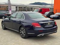 Gebraucht Mercedes E350 286 PS (210 kW) 2019 Blau Limousine