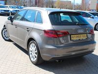 Gebraucht Audi A3 Attraction 122 PS (89 kW) 2013 Grau Limousine