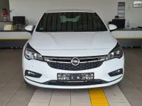Gebraucht Opel Astra Dynamic 125 PS (91 kW) 2016 Weiß Limousine
