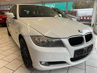 Gebraucht BMW 320 177 PS (130 kW) 2010 Weiß Kombi