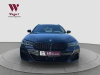 Gebraucht BMW 520 M Sport 190 PS (139 kW) 2023 Schwarz Limousine