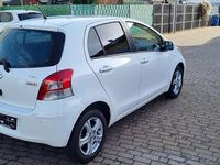 Gebraucht Toyota Yaris Edition 100 PS (73 kW) 2011 Weiß Kleinwagen