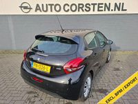 Gebraucht Peugeot 208 82 PS (60 kW) 2017 Schwarz Kleinwagen