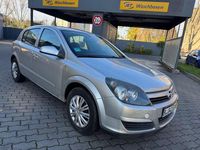 Gebraucht Opel Astra Edition 105 PS (77 kW) 2005 Silber Limousine