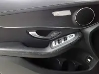Gebraucht Mercedes GLC220 194 PS (142 kW) 2021 Schwarz Limousine