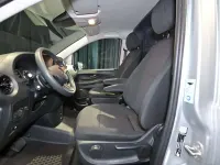 Gebraucht Mercedes Vito 136 PS (100 kW) 2023 Brillantsilber metallic Van