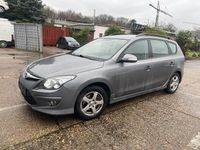 Gebraucht Hyundai i30 90 PS (66 kW) 2012 Kombi