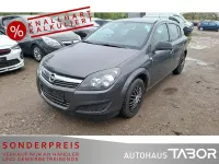 Używany Opel Astra Selection 90 KM (66 kW) 2009 Szary Sedan/Limuzyna