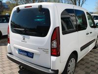 Gebraucht Peugeot Partner Tepee Active 92 PS (67 kW) 2013 Weiß Van / Kleinbus