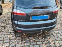 Gebraucht Ford S-MAX Titanium 146 PS (107 kW) 2009 Grau Van / Kleinbus
