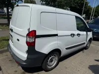 Gebraucht Ford Transit 101 PS (74 kW) 2019 Weiß Van / Kleinbus