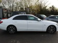 Gebraucht Mercedes E300 194 PS (142 kW) 2019 Weiß Limousine