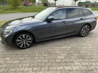 Gebraucht BMW 330e Sport Line 292 PS (214 kW) 2021 Grau Kombi