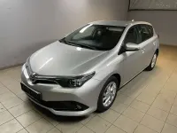 Gebraucht Toyota Auris Comfort 116 PS (85 kW) 2018 Silver metallic Limousine
