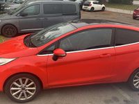 Gebraucht Ford Fiesta Titanium 140 PS (102 kW) 2017 Rot Limousine