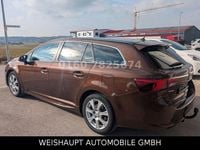 Gebraucht Toyota Avensis Business Edition 143 PS (105 kW) 2015 Gold Kombi