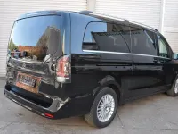 Gebraucht Mercedes V300 Avantgarde 237 PS (174 kW) 2024 Schwarz Van / Kleinbus