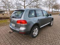 Gebraucht VW Touareg 224 PS (164 kW) 2006 Grau SUV