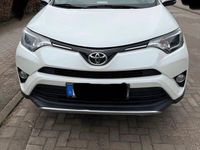 Gebraucht Toyota RAV4 143 PS (105 kW) 2016 Weiß SUV