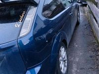 Second-hand Ford Focus 101 CP (74 kW) 2011 Albastru Hatchback