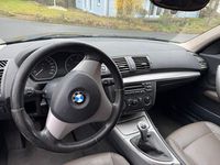 Gebraucht BMW 118 120 PS (88 kW) 2007 Schwarz Kleinwagen