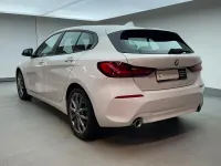 Używany BMW 120 Advantage 192 KM (141 kW) 2023 Biały Hatchback