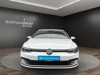 Gebraucht VW Golf VII Life 115 PS (84 kW) 2021 Weiß Kleinwagen