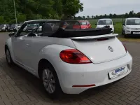 Gebraucht VW Beetle Design 105 PS (77 kW) 2014 Weiß Kleinwagen