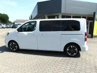 Gebraucht Opel Zafira Life 177 PS (130 kW) 2023 Weiß Van / Kleinbus