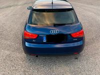 Gebraucht Audi A1 86 PS (63 kW) 2012 Blau Kleinwagen