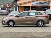 gebraucht Hyundai i30 CW 1.4 CRDi Kombi *KLIMA *PDC