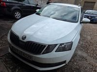 Gebraucht Skoda Octavia Ambition 110 PS (80 kW) 2018 Weiß Kombi