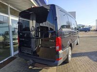 Gebraucht VW Crafter 177 PS (130 kW) 2019 Deep black pearl Van
