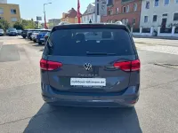 Gebraucht VW Touran Highline 150 PS (110 kW) 2023 Grau Van / Kleinbus