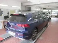 Gebraucht VW Golf VIII Style 131 PS (96 kW) 2023 Atlantic blue metallic Limousine