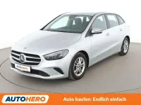 Gebraucht Mercedes B180 Style 136 PS (100 kW) 2019 Grau Van / Kleinbus
