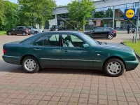 Gebraucht Mercedes E240 Elegance 170 PS (125 kW) 1999 Limousine