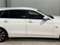 Gebraucht Mercedes E300 306 PS (225 kW) 2020 Weiß Kombi