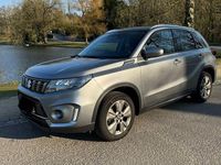 Gebraucht Suzuki Vitara 129 PS (94 kW) 2023 Grau SUV